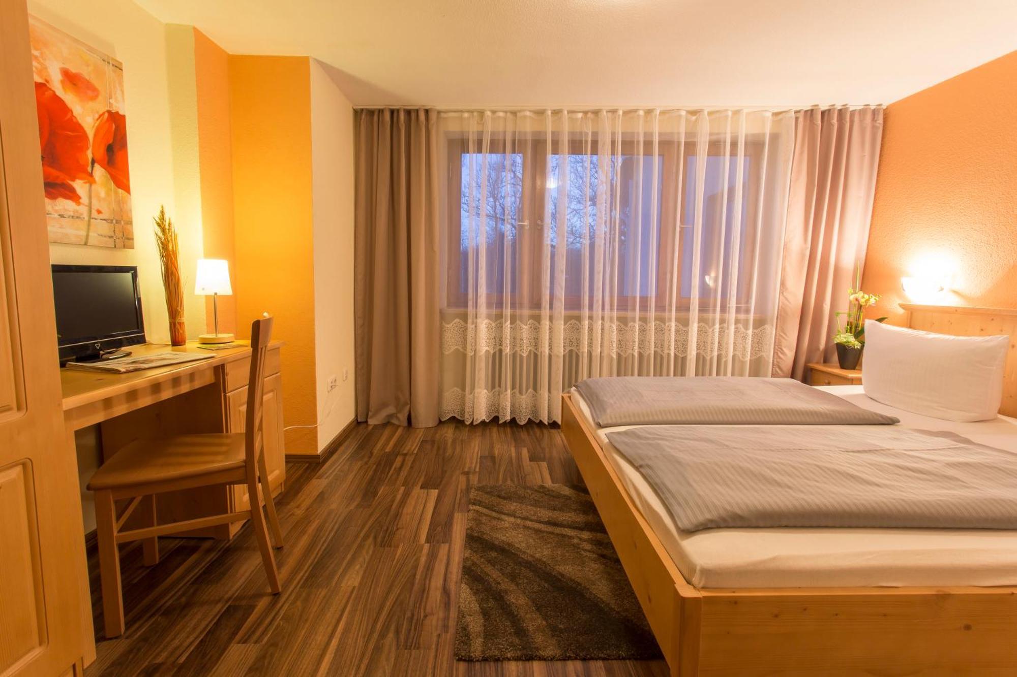 Landhotel Graetz Emmering  Phòng bức ảnh